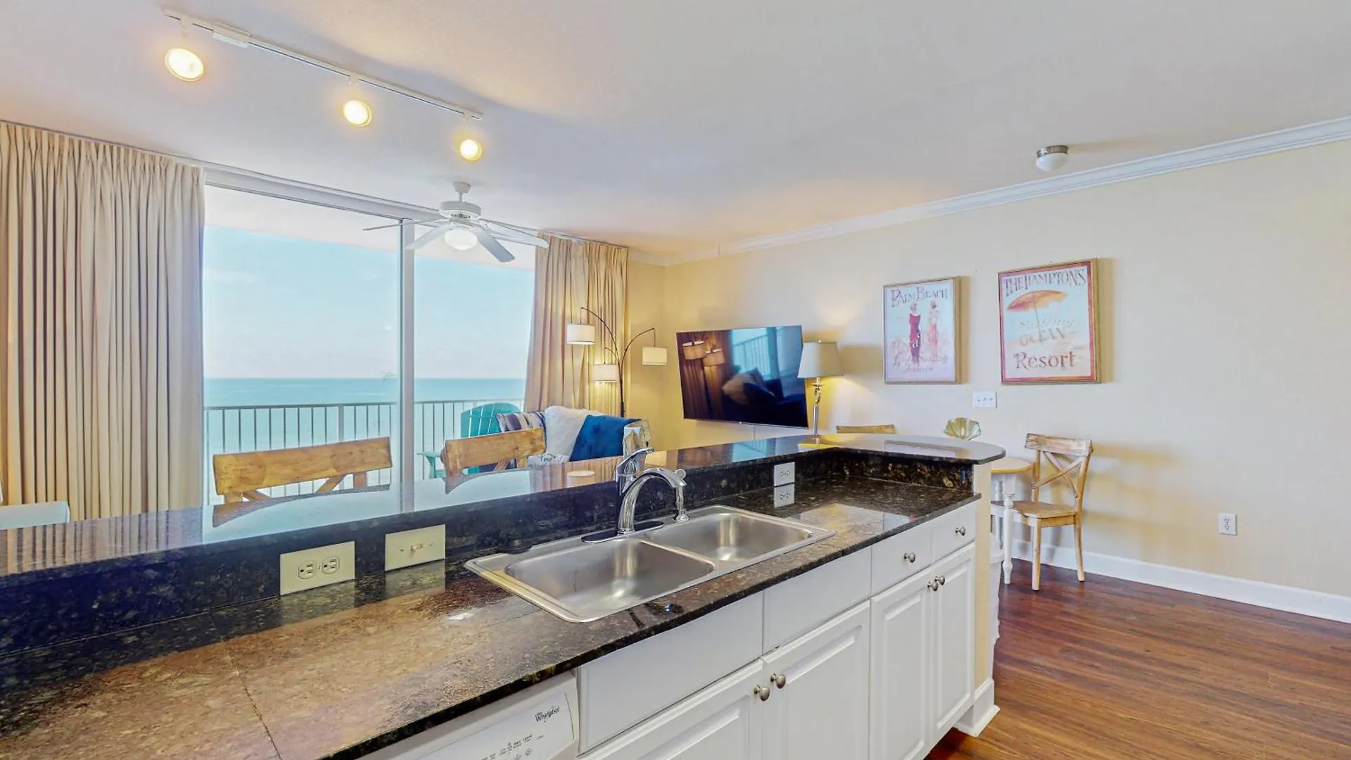 Tidewater Beach Resort 1706 بنما سيتي بيتش